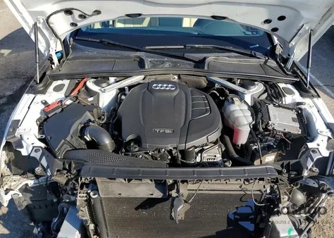 2019 Audi A4 Premium z USA, uszkodzony, nr VIN WAUGMAF44KN016644